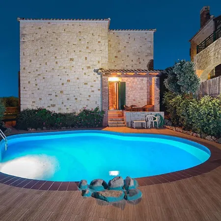 Neriides Villa *