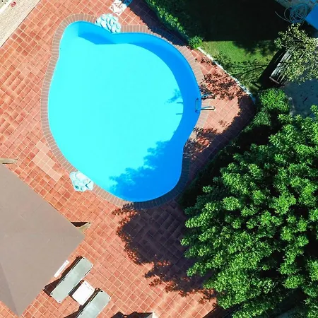 Neriides Villa *