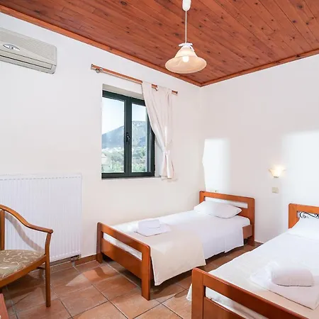 Neriides Villa *